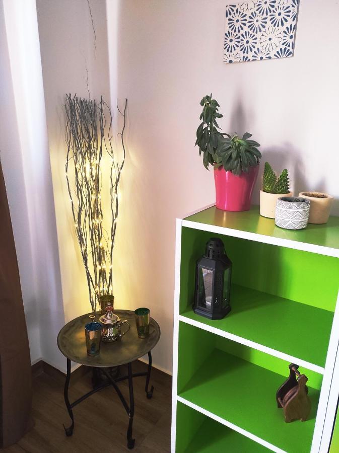Puerta Real Apartamentos Севиля Екстериор снимка